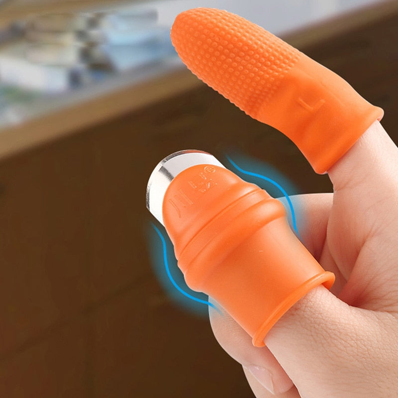 Silicone Finger Protector With Blade